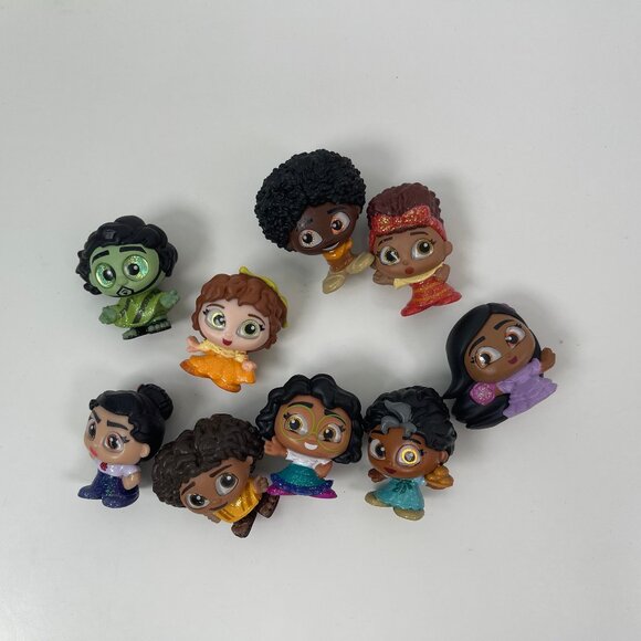 Disney Doorables Encanto Collection Peek, Collectible Figures - Picture 1 of 2